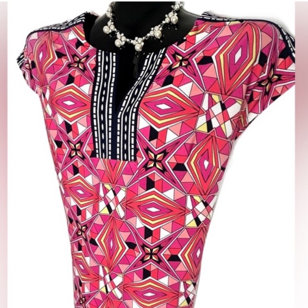 Pink and Black Kaleidoscope Patterned Dress - Picture 5 of 11